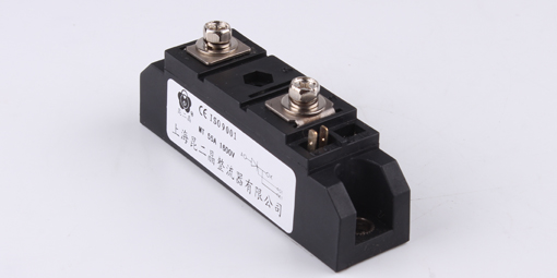 可控硅模塊如何控制三相異步電動(dòng)機(jī)速度？